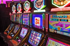 Live Sports and Casino hero image for 6404 bet users browsing on mobile in Bangladesh